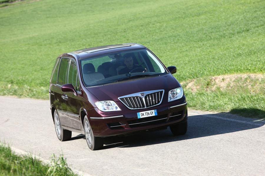  Lancia Phedra 2002 года  (фото 84 из 123)